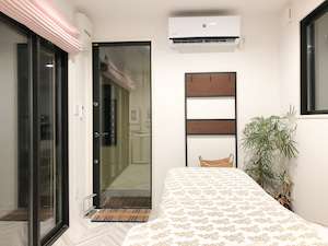 清潔で綺麗な施術室